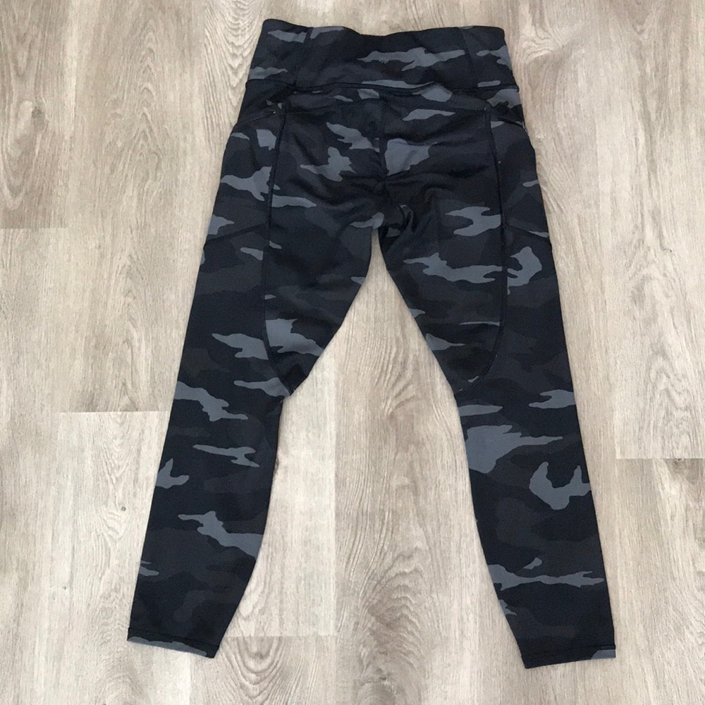 Athleta Camo Contender 7/8 Tight Leggings Black - Picture 9 of 10